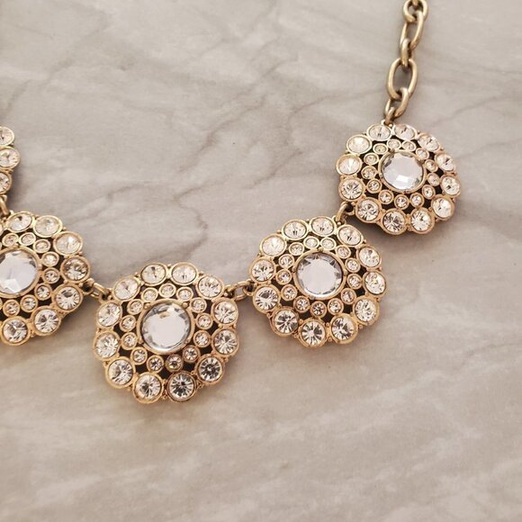 ✨ J.Crew Classic Rhinestones Pave Crystal Medallion Statement Necklace ✨ - Picture 7 of 16